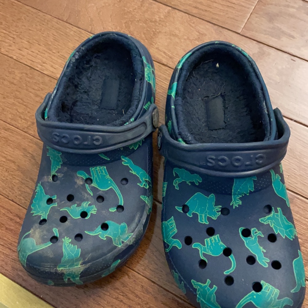 Dinosaur fur-lined crocs